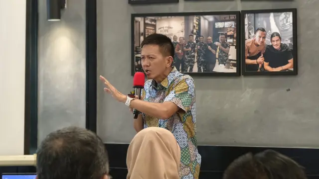 Alfons Tanujaya