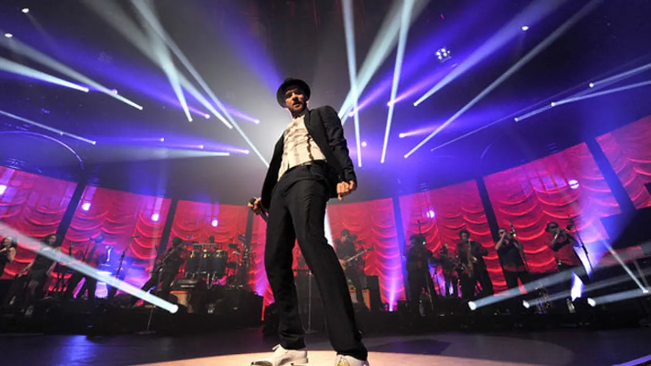 justine-timberlake-131013c.jpg