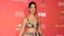 <p>Katy Perry saat menghadiri G'Day USA Arts Gala di Skirball Cultural Center, Los Angeles, California, Amerika Serikat, 28 Januari 2023. Katy Perry mengenakan ansambel emas dari merek Australia, Zimmerman. (Monica Schipper/Getty Images/AFP)</p>