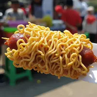 Cara Membuat Mie Gulung Sosis Crispy (Image by Gemini AI)