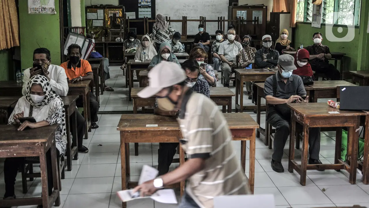 FOTO: 21,5 Juta Lansia Ditargetkan Dapat Vaksinasi COVID-19 Tahap Kedua
