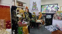 KemenkopUKM menyerahkan surat keputusan (SK) pendirian Koperasi Pemasaran Tangguh Berdikari Indonesia, koperasi disabilitas pertama di Indonesia. (Istimewa)