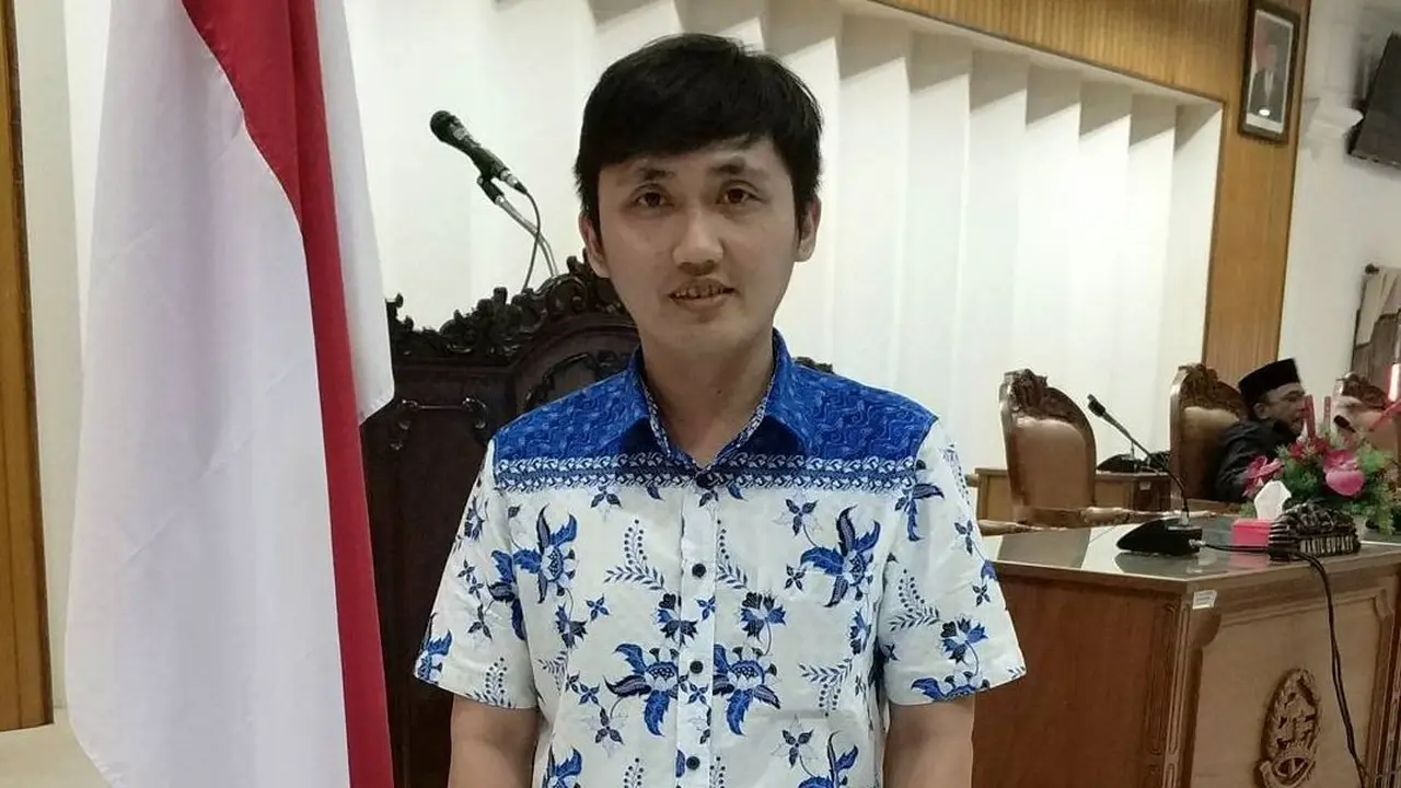 Eric Erlangga (https://www.instagram.com/p/BZvJGpqnyuR/)