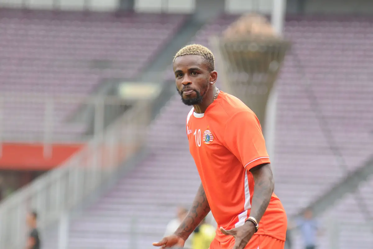 Greg Nwokolo