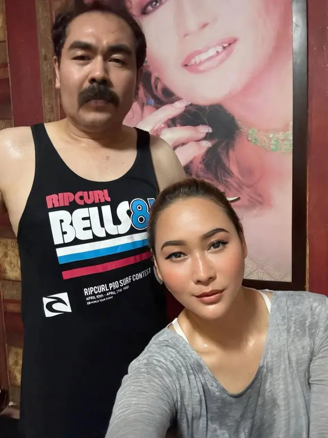 Inul Daratista dan Adam Suseno Bagikan Momen Serius Berolahraga, Caption Unik Bikin Salfok (credit: instagram.com/inul.d)