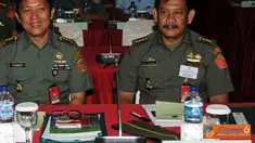 Citizen6, Cilangkap: Sarasehan Bintalid dan Trajuang 2012 diikuti 100 peserta. Hadir pada acara tersebut, antara lain Koorsahli Panglima TNI, para Asisten Panglima TNI dan Kapuspen TNI Laksamana Muda TNI Iskandar Sitompul. (Pengirim: Badarudin Bakri)