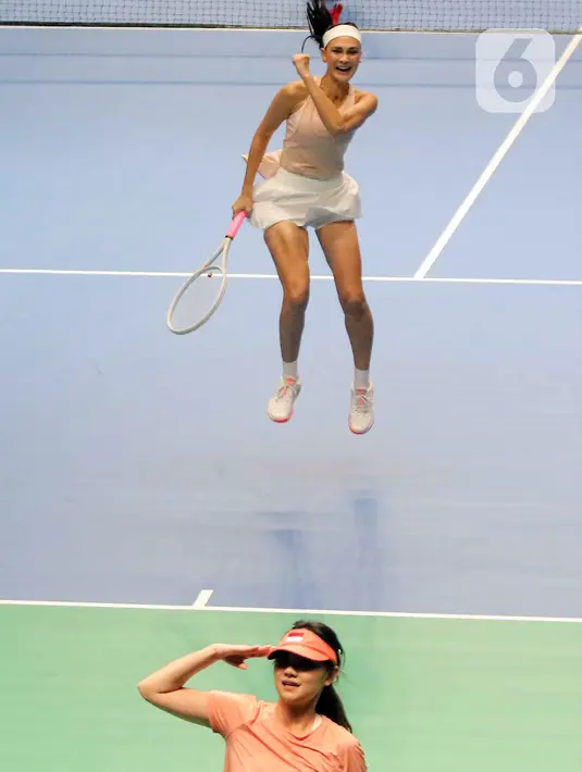 <p>RANS Entertainment kembali menghadirkan acara olahraga yang dibalut dengan hiburan. Kali ini, RANS akan menghadirkan pertandingan tenis dengan tajuk Sporty Party: Clash of Celebrity yang menghadirkan banyak sekali artis papan atas Indonesia. (Liputan6.com/Angga Yuniar)</p>