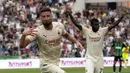 Pemain AC Milan Olivier Giroud melakukan selebrasi usai mencetak gol ke gawang Sassuolo pada pertandingan sepak bola Liga Italia di Stadion Mapei Reggio Emilia, Italia, 22 Mei 2022. AC Milan juara Liga Italia usai mengalahkan Sassuolo dengan skor 3-0. (AP Photo/Antonio Calanni)