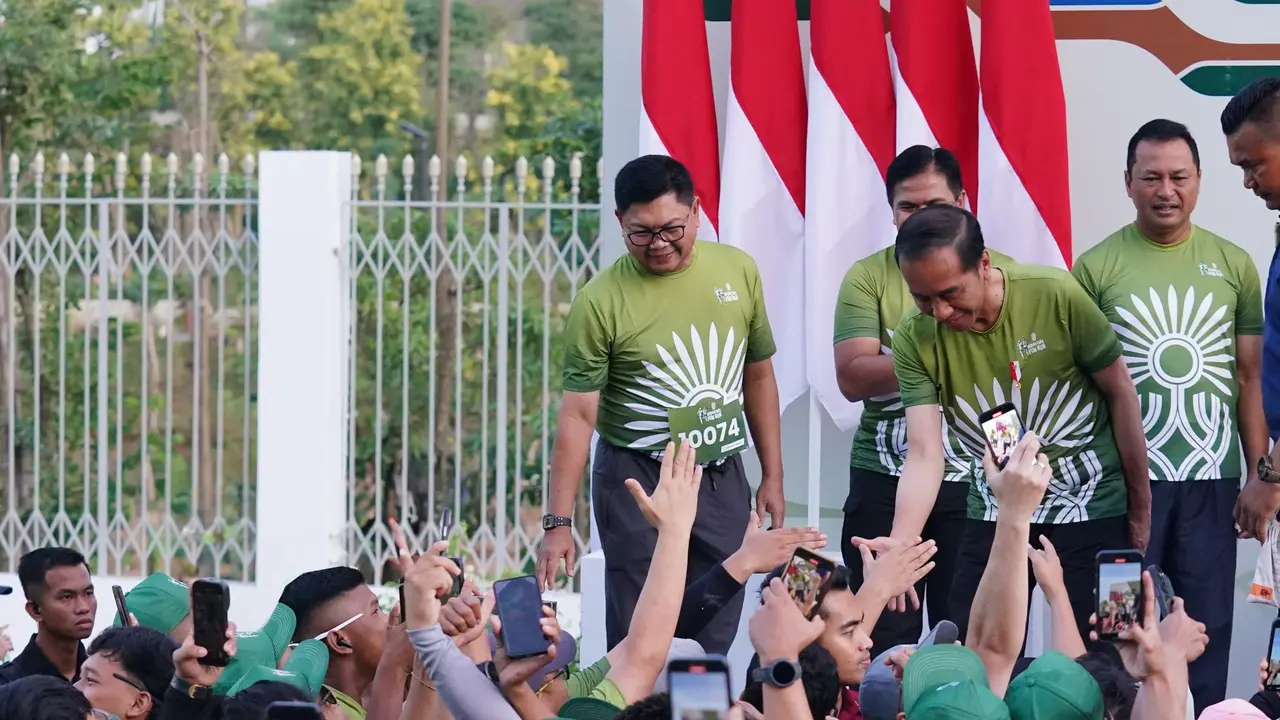 Jokowi.