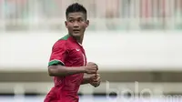 Striker Persela Lamongan, Nur Hardianto mencetak satu gol saat Timnas Indonesia kalah 1-3 dari Myanmar. (Bola.com/Vitalis Yogi Trisna)