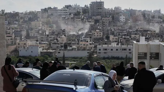 Israel Hancurkan Puluhan Bangunan Hunian Warga Palestina di Tepi Barat