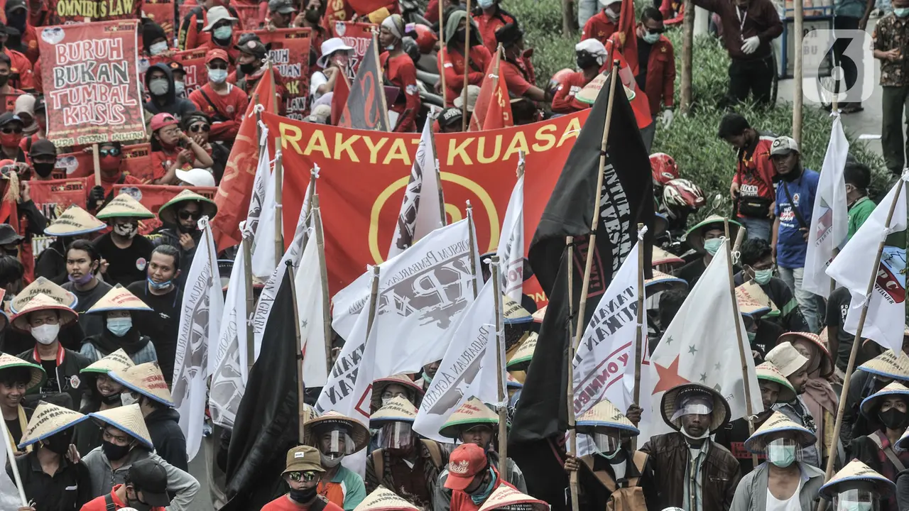 Ratusan Buruh dan Tani Longmarch Menuju Istana