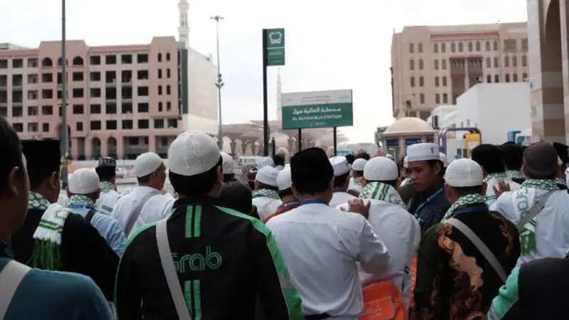 Sopir Grab Tunaikan Ibadah Umrah