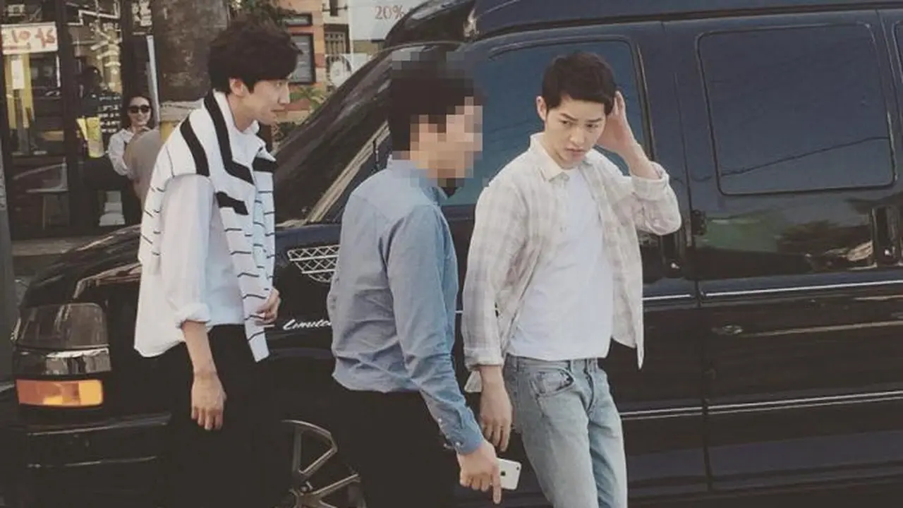 Manisnya Kebersamaan Lee Kwang Soo dan Song Joong Ki