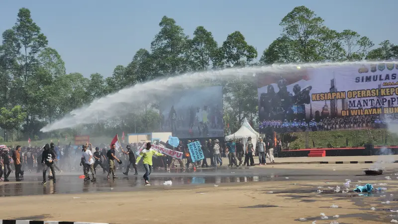 Simulasi Pengamanan Pilkada 2024.