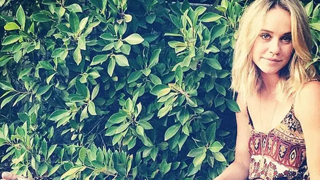 Becca Tobin