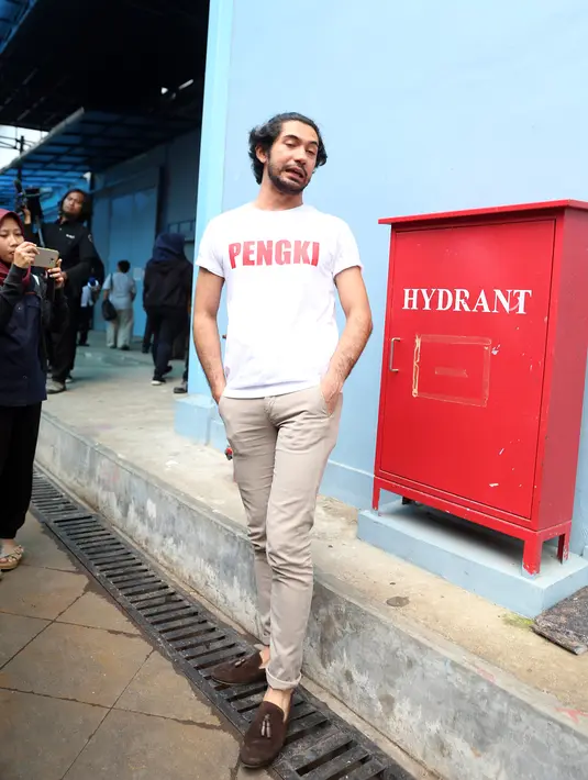 "Jadi akhirnya untuk mendukung kegiatan tersebut, aku kosongkan jadwal," tutur Reza. (Nurwahyunan/Bintang.com)