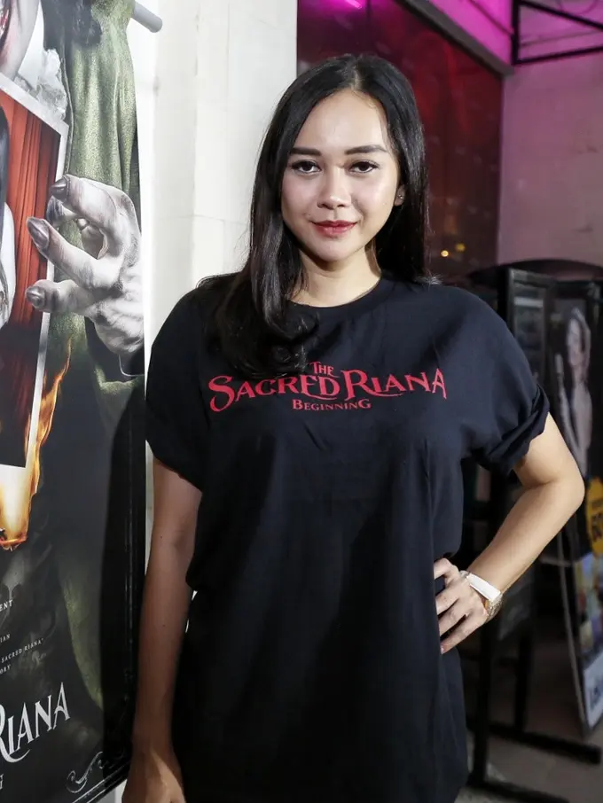 [Bintang] Aura Kasih