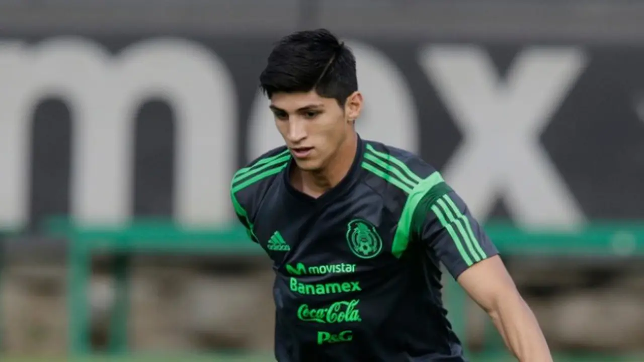 Striker Timnas Meksiko, Alan Pulido