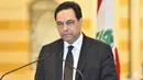 Perdana Menteri Lebanon, Hassan Diab mengumumkan pengunduran diri pemerintahnya pada 10 Agustus 2020. Hassan Diab juga membubarkan pemerintahannya untuk memenuhi protes massa yang menuntut otoritas setempat bertanggung jawab atas ledakan yang menghancurkan Beirut. (HO/DALATI AND NOHRA/AFP)
