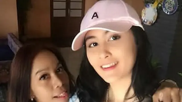 6 Potret Jadul Kebersamaan Talitha Curtis dan Ibunda, Penampilannya Curi Perhatian