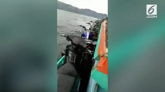 Beredar video amatir milik penumpang KM Sinar Bangun sebelum kapal nahas tersebut tenggelam di Danau Toba.