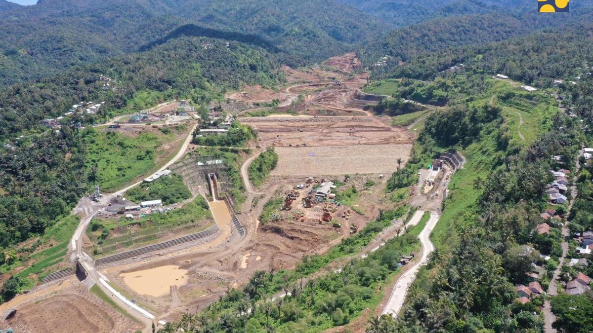 Bendungan Meninting Diresmikan, Akhiri Konflik Petani di NTB