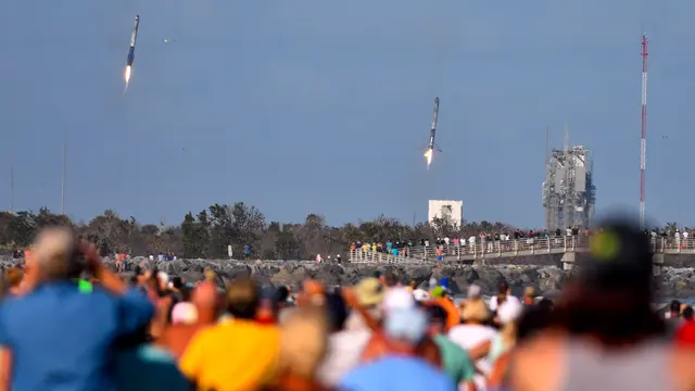 Roket Terkuat di Dunia Milik SpaceX Melesat Menuju Orbit Planet Mars