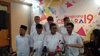 Para sekjen koalisi parpol pendukung Joko Widodo atau Jokowi-Ma'ruf Amin. (Merdeka.com/Muhammad Genantan Saputra)