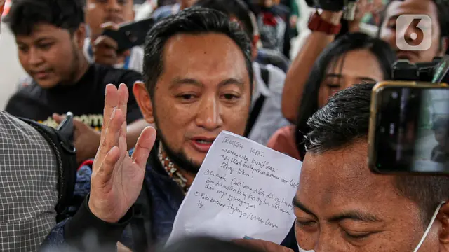 Adhi Pramono Usai di Periksa KPK