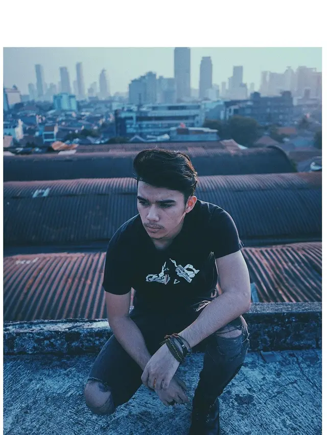 Dikabarkan Akan Nikahi Prilly Latuconsina, Ini 7 Potret Tampan Jeff Smith