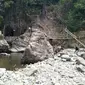 Air terjun atau curug green canyon di Ciomas, Bogor, Jawa Barat kering akibat kemarau 2019. (Achmad Sudarno/Liputan6.com)