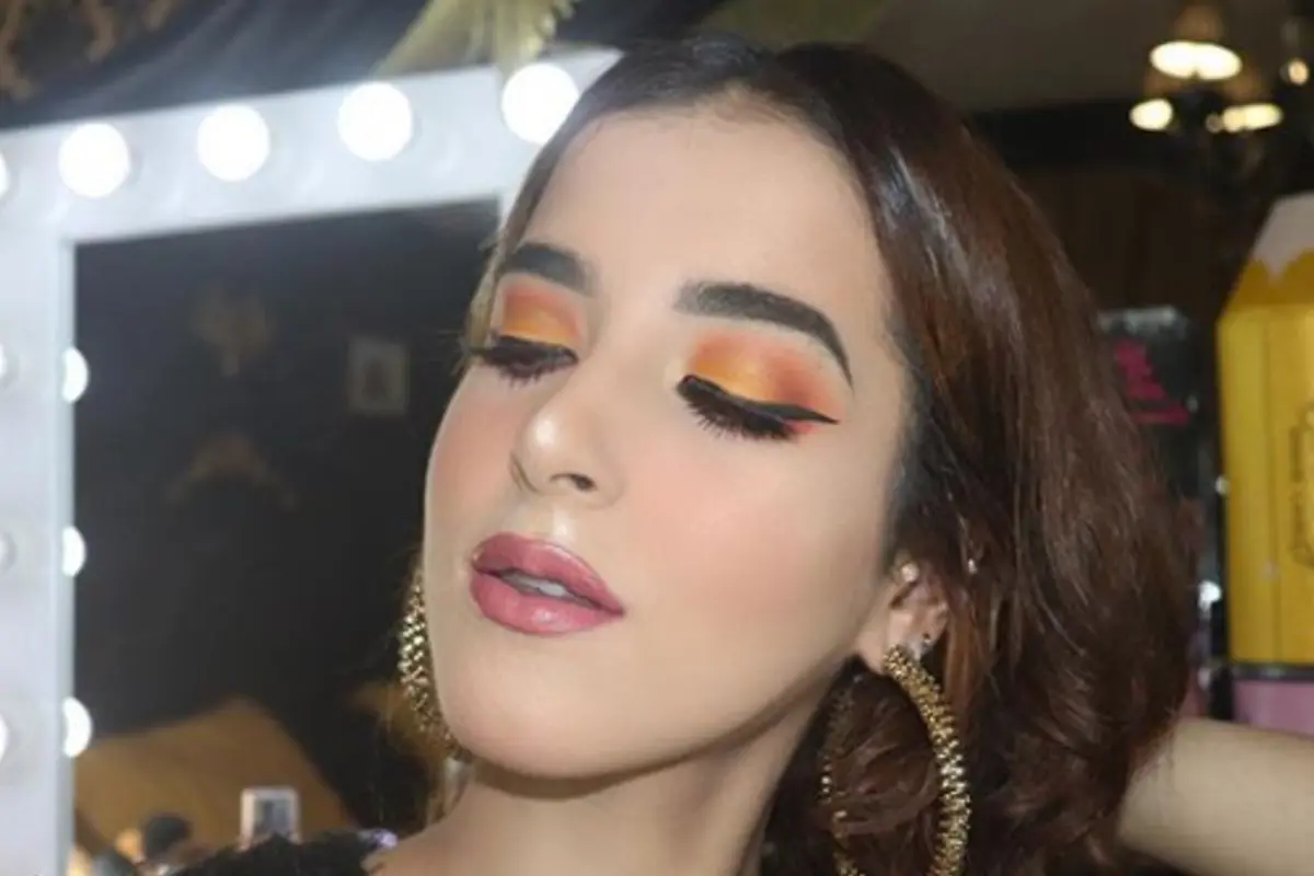 Suka Tampil Glamor? Gaya Makeup Tasya Farasya Patut Kamu Contoh