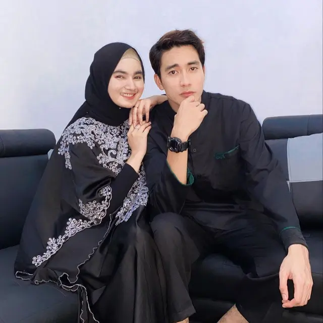 7 Kebersamaan Seleb Saat Lebaran Pertama Kali Bersama Pasangan