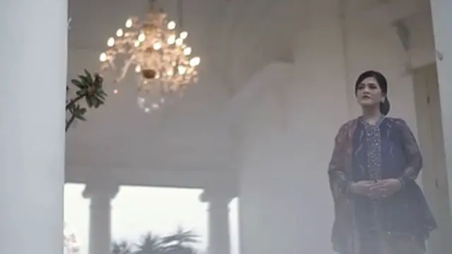 [Bintang] Pamer Kehamilan, Ini 8 Foto Cantik Kahiyang Ayu di Istana Bogor