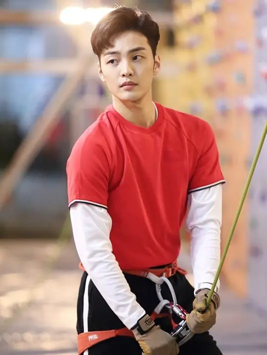 Kim Min Jae (Instagram/@real.be)