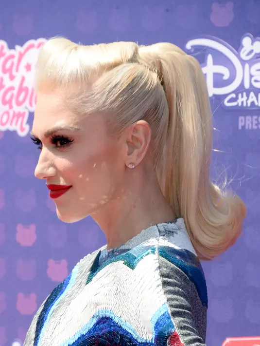 "Gwen! kau terlihat sangat cantik, beruntung sekali Blake Shelton memilikimu," puji Netize untuk Gwen. (AFP/Bintang.com)