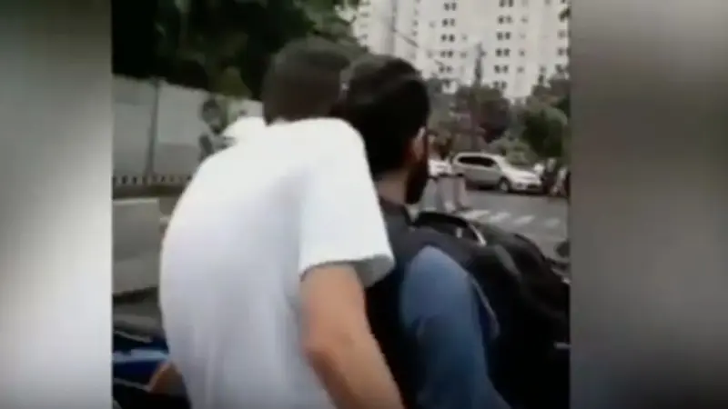 Dituduh Gay Ternyata Kakak Adik, Pengupload Video Minta Maaf