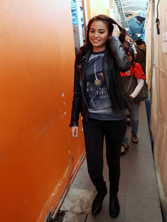 Saat berbincang dengan Bintang.com beberapa waktu lalu, Acha mengaku telah membicarakan bersama calon suami mengenai karier dan masa depan setelah menikah nanti. (Nurwahyunan/Bintang.com)