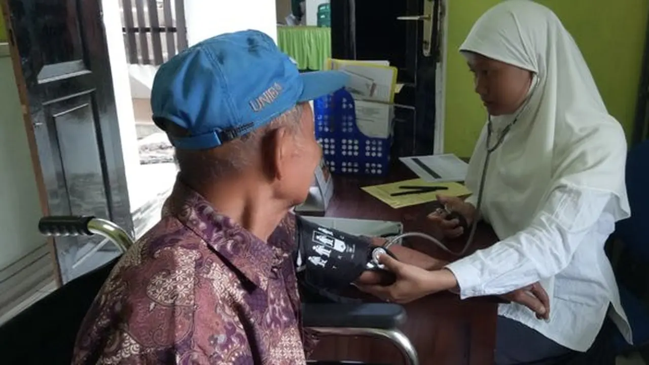 Peringati Hari Lanjut Usia Nasional, Puskesmas di Banyuwangi Berikan Pelayanan Spesial