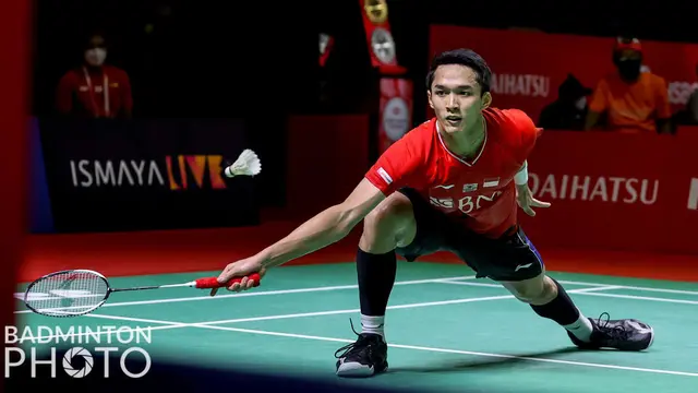 Foto: Ginting dan Gregoria Tumbang, Jonatan Christie Susah Payah Melaju ke Babak Kedua Indonesia Masters 2021