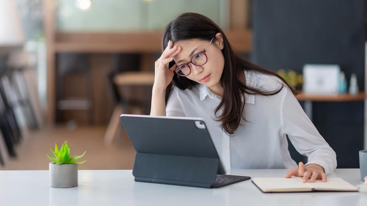 Stop Overthinking! Atasi Pikiran Berlebihan dengan 10 Cara Ampuh Ini