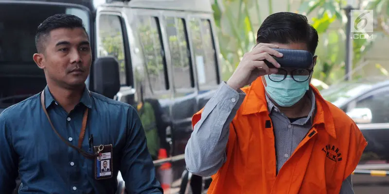 Anggota DPRD Kota Malang Harun Prasojo Tutupi Wajah Pakai Masker di KPK