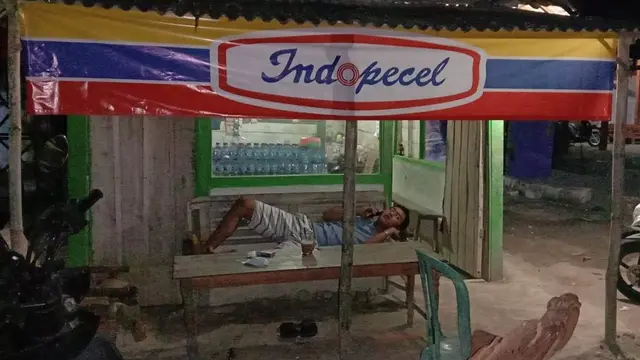 Kreatif, 7 Spanduk Warung Nyeleneh Ini Bikin Ngakak
