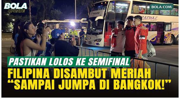 Momen hangat terlihat dari para pemain Filipina setelah mengalahkan Timnas Indonesia U-22 dalam laga Grup C cabang sepak bola SEA Games 2025, Senin (08/12/2025). Mereka tampak mendapatkan sambutan meriah dari fans dan keluarga mereka yang menonton la...