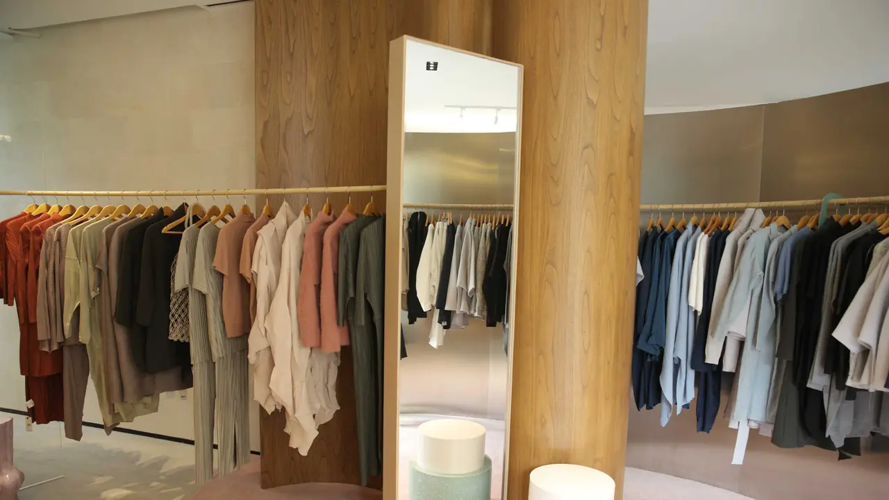 [Bintang] Brand Lokal Duma Akhirnya Membuka Flagship Store Pertama di Senopati