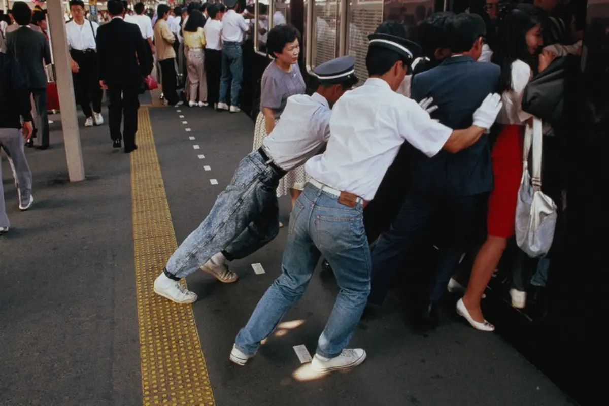 Karena Mereka Kamu Nggak Akan Ketinggalan Kereta di Jepang