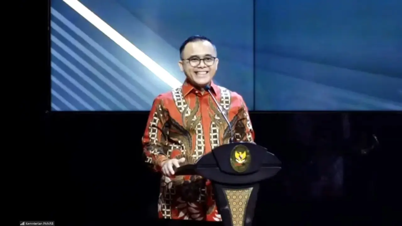 Menteri Pendayagunaan Aparatur Negara dan Reformasi Birokrasi (PANRB) Abdullah Azwar Anas, mengatakan jika keberadaan honorer ASN menjadi tantangan tersendiri bagi Indonesia.