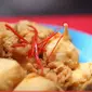 Dengan kerenyahan yang pas, tahu crispy bisa menjadi menu pembangkit selera saat sahur. (dok. Masak.tv/Dinny Mutiah)