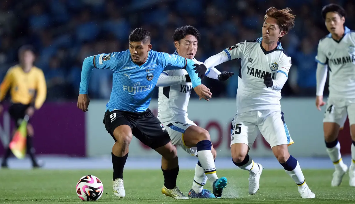 Hujan sembilan gol tercipta saat Kawasaki Frontale menjamu Jubilo Iwata di pekan kedua Meiji Yasuda J1 League 2024. Laga tersebut dihelat di Uvance Todoroki Stadium by Fujitsu, Kawasaki, Jumat 1 Maret lalu. (Dok. J1 League)